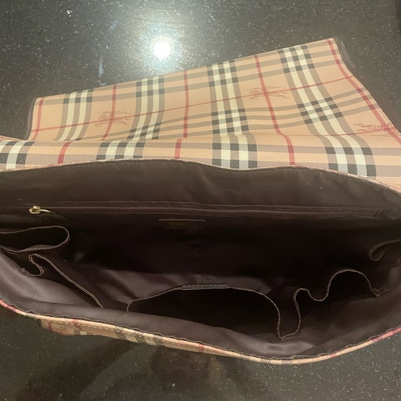 Burberry diaper bag. Used only 6 months. Excellent...